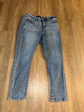 Buckle Black Light Wash Ankle Skinny Jeans Stretch Denim Minimalist Staple